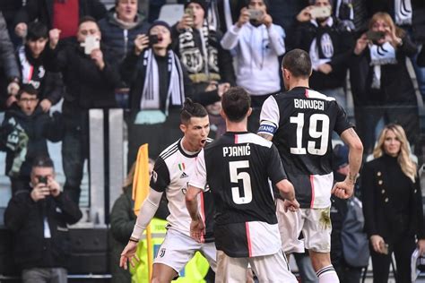 Ronaldo In Gol Per La Nona Partita Di Fila Con La Juventus Nel Mirino