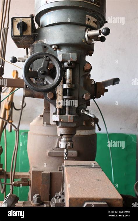 Boring And Milling Machine Hi Res Stock Photography And Images Alamy