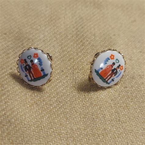 Vintage Jewelry Pennsylvania Dutch Lady Gentlemen Folk Art Earrings