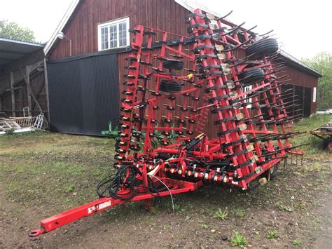 Såbäddsharvar Och Rototillers Lantbruksmaskiner Swedish Agro Used