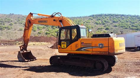 Rondebult 25 Ton Excavator Nesongozwi Mining Services