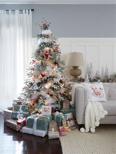 31 Stunning Ways To Decorate A White Christmas Tree