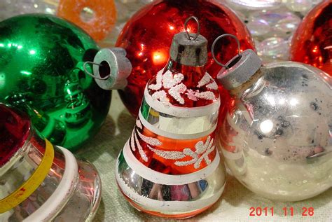 Vintage Glass Christmas Ornaments – The Urban Decor