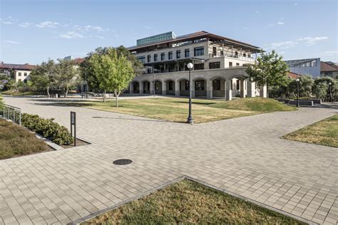 Stanford University Science and Engineering Quad | European Paving ...