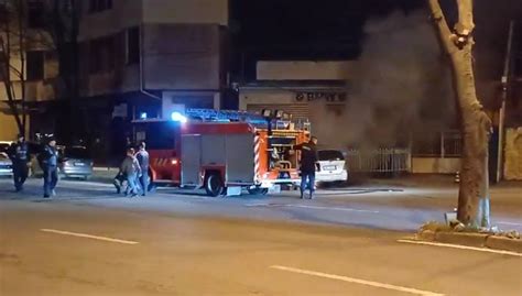 Shkodër Përfshihet nga flakët një makinë policia në vendngjarje