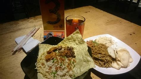 MIE JOGGING, Surabaya - Jln. Bawean no. 42 - Restaurant Reviews, Photos ...