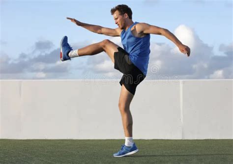 Dynamic And Static Stretching In Soccer Bcn Pro Soccer