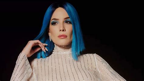 Halsey Biography, Age, Height, Family | Concerts & Tour Dates 2025