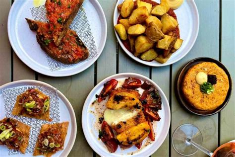 Vegan Restaurants Cardiff: 19 Best Vegan Food Spots [2024]