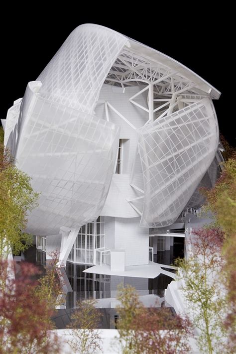 Frank Gehry Paris Fondation Louis Vuitton Iucn Water