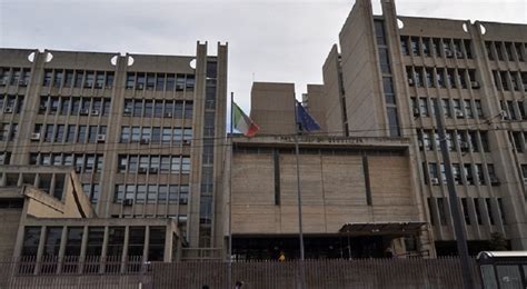 Sesso con un uomo più grande enne rimane incinta e abortisce Poi i suoi video hot finiscono