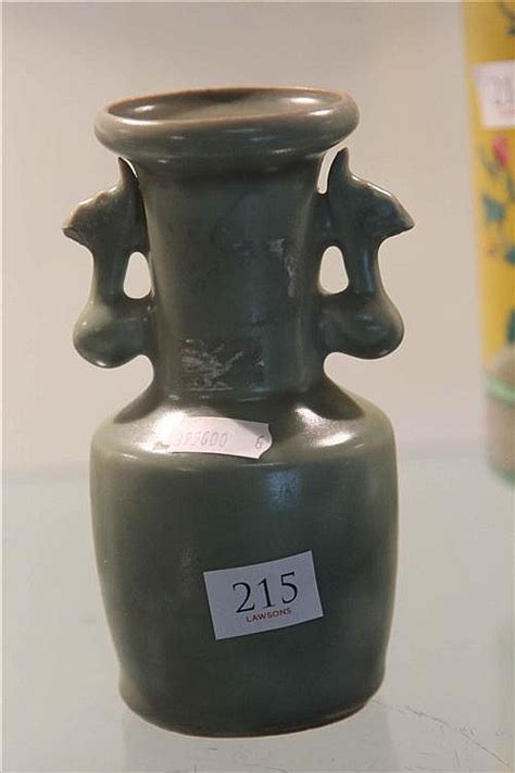 Lot Celadon Long Quan Vase