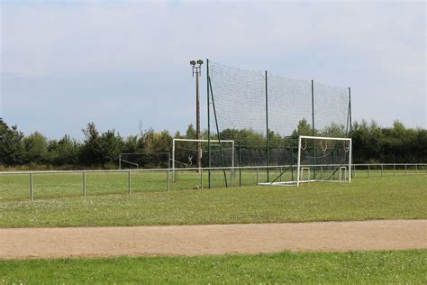 Stades Et Boulodromes Fresnay Sur Sarthe 72