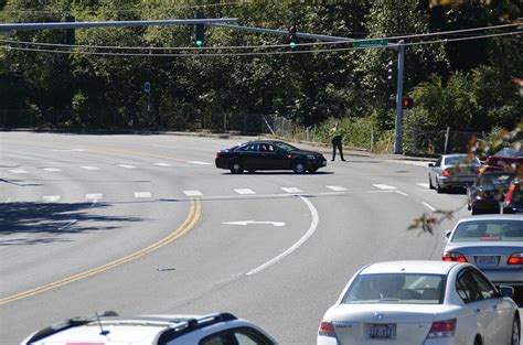 Police Capture Five In Edmonds After Suspects Flee Lynnwood In Stolen Car Lynnwood Today