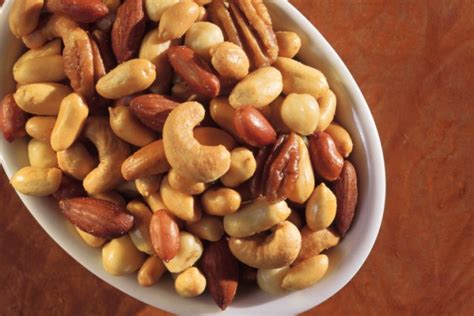 Americans are Not Eating Enough Heart Healthy Nuts - CDiabetes.com ...