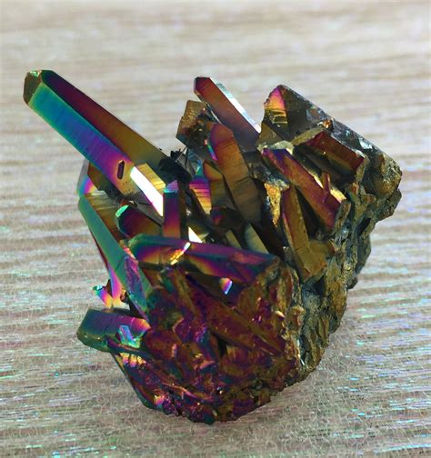 Top Pictures Titanium Rainbow Flame Aura Quartz Crystal Cluster Superb