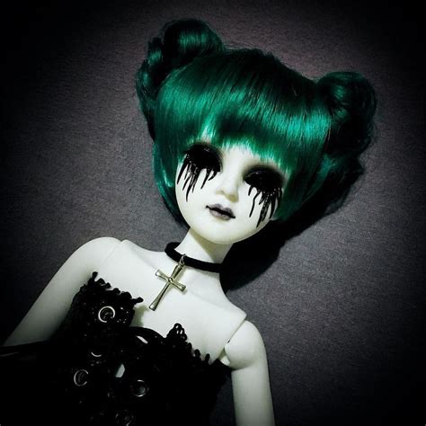 Lacrima With Images Creepy Dolls Creepy Cute Ball Jointed Dolls