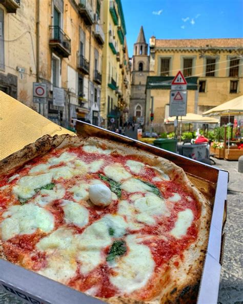 Gino Sorbillo Apre Una Nuova Pizzeria A Napoli Al Vomero Omaggio Alla