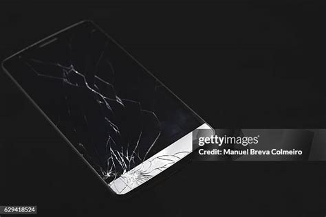 291 Cracked Lcd Screen Stock Photos High Res Pictures And Images