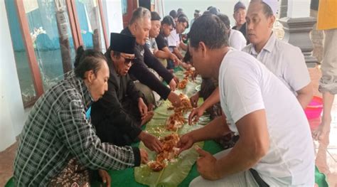 Menang Relawan Prabowo Gibran Di Kediri Gelar Sujud Syukur Dan Cukur