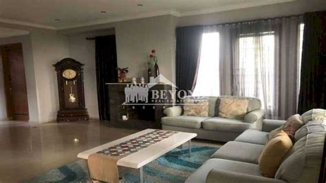 Dijual FULL FURNISH Bangunan Keren 3 Lantai Di RESORT DAGO PAKAR