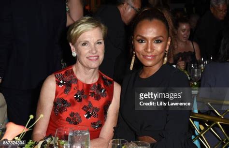 8 Hot Sexy Cecile Richards Bikini Pics