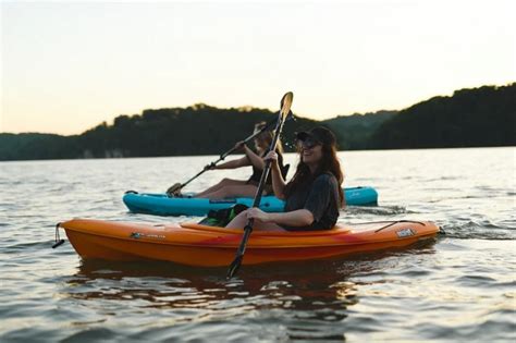 Sit-In vs Sit-On Kayak [Difference Between Sit-On-Top vs Sit-In Kayaks ...