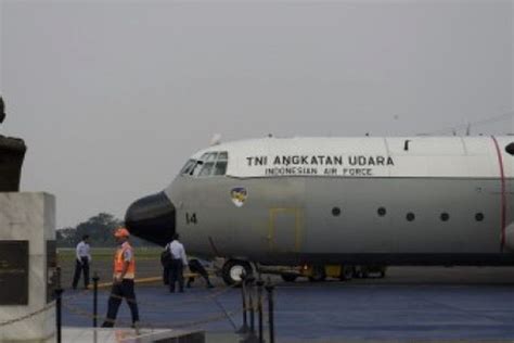 Usai Lepas Landas Pesawat Hercules C Milik Tni Au Jatuh Di Medan