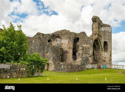 Denbigh Castle Denbigh Wales Stock Photo Alamy
