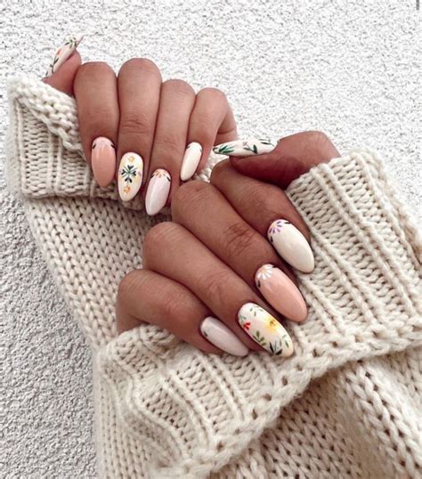 Best 28 Almond Nails Spring Colors You Must Try This Year