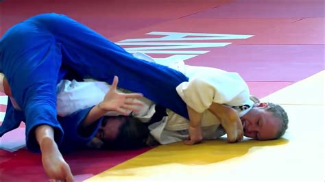 Female Judo Choke 45 Youtube