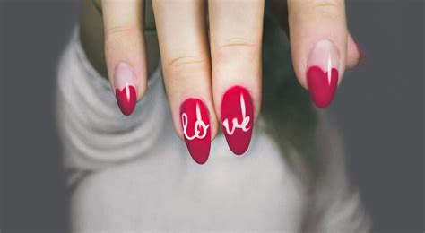 ELYSIAN Magazine | The 5 Best Press On Nails