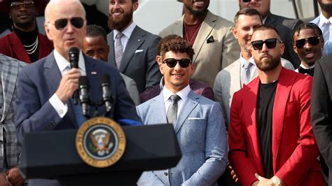 Travis Kelce Goes Rogue At White House, His QB Shuts It Down