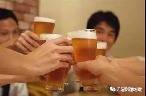 “长期喝白酒”和“长期喝啤酒”，哪个对身体伤害大？你清楚吗？ 知乎