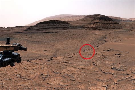 NASA's Curiosity Mars Rover Discovers Rippled Rock Textures and ...