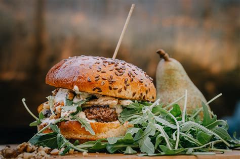 Burger Bar Wins Blind Tasting Comp At Zagreb Burger Festival Croatia Week