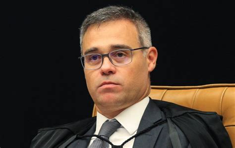 Em Israel ministro André Mendonça do STF publica mensagem contra Hamas