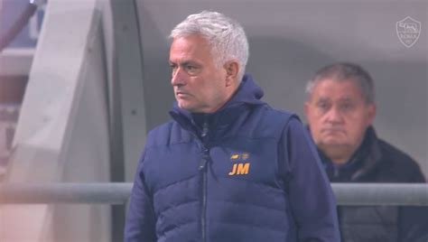 Jose Mourinho Izazvao Skandal Na Utakmici Dje Aka Rome I Lazija