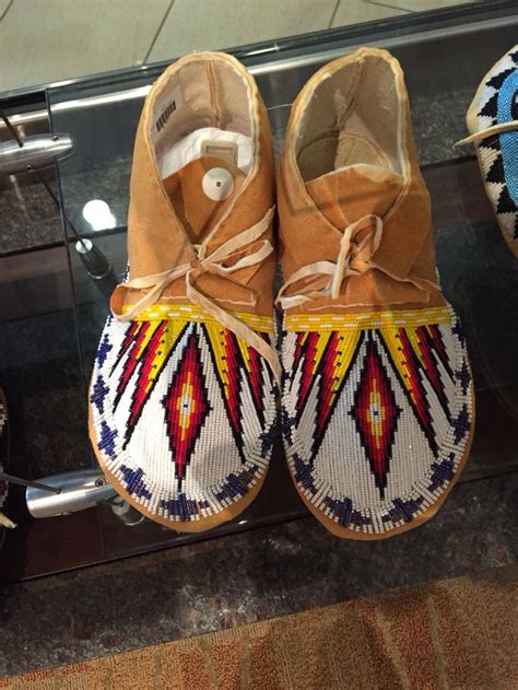 Best 25 Beaded Moccasins Ideas On Pinterest Moccasins For Men Native American Moccasins And