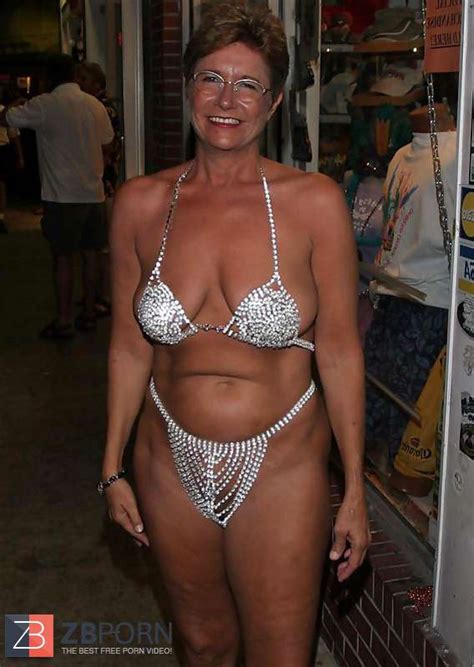 Exposing Garments ZB Porn