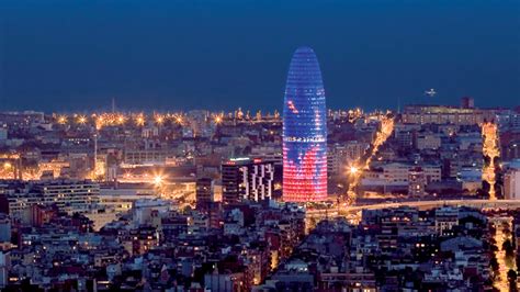 Torre Agbar Nacht