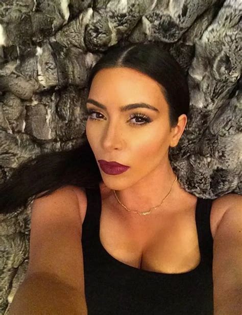 Kim Kardashians Best Selfies Mirror Online