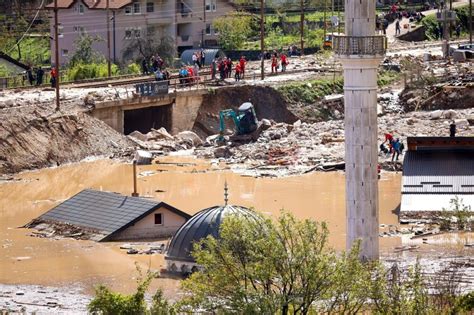 U Utorak D Enaza Svim Rtvama Poplava U Donjoj Jablanici I Selu Zlate