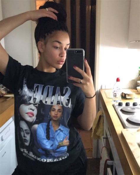 Jorja Smith Daily On Instagram “december 2017 Rockin The Sade Merch 💎”