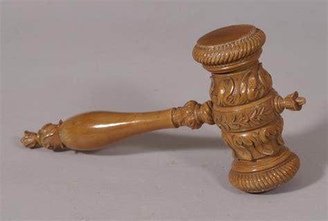 S5550 Antique Treen 19th Century Carved Lime Wood Gavel Bada