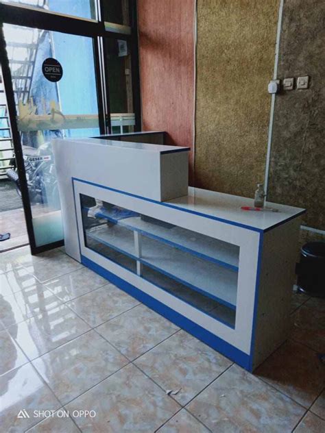 Lemari Rak Meja Kasir Etalase Set Furniture Display Utk Distro