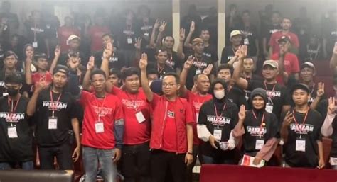 Caleg Muda PDIP Fauzan Dardiri Kukuhkan Ratusan Koordiantor TPS Siap