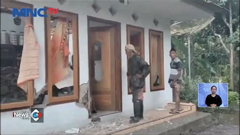 Sebuah Rumah Di Jember Rusak Parah Disambar Petir Lansia Penghuni