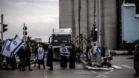 Sindo Hi Lite Pemukim Yahudi Serang Dan Hadang Truk Truk Bantuan Ke Gaza