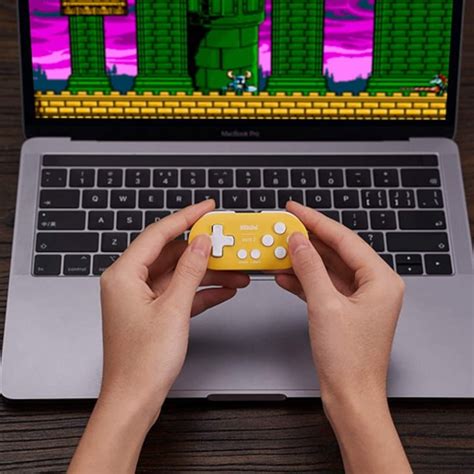 Gamepad 8BitDo Zero 2 Amarelo conexão Bluetooth